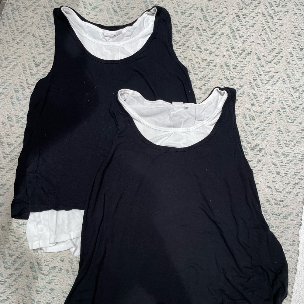 GAP MATERNITY Set of two nursing tops
